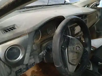 Peça sobressalente para automóvel em segunda mão tablier por toyota auris (_e18_) 1.4 d-4d (nde180_) referências oem iam   