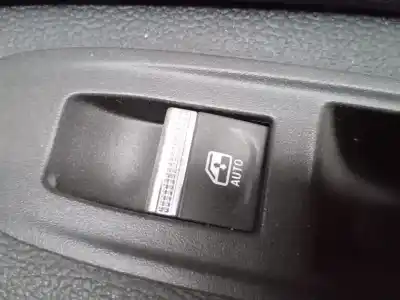 Peça sobressalente para automóvel em segunda mão botão / interruptor elevador vidro traseiro direito por renault captur ii (hf_) e-tech 160 referências oem iam 