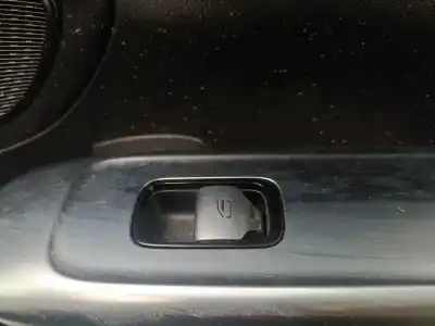 Tweedehands auto-onderdeel schakelaar rechts voor ruit voor mercedes-benz clase c (w206) c 220 d (206.016, 206.004) oem iam-referenties 
