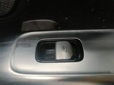 Tweedehands auto-onderdeel rechts achter ruiten bediening voor mercedes-benz clase c (w206) c 220 d (206.016, 206.004) oem iam-referenties 