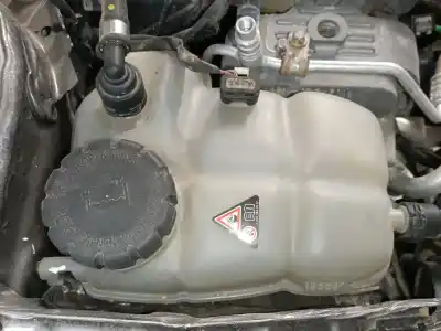 Second-hand car spare part coolant expansion tank for mercedes-benz clase a (w177) a 180 d (177.003) oem iam references 
