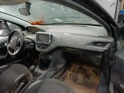 Gebrauchtes Autoersatzteil instrumententafel zum peugeot 208 i (ca_, cc_) 1.6 hdi / bluehdi 75 oem-iam-referenzen 