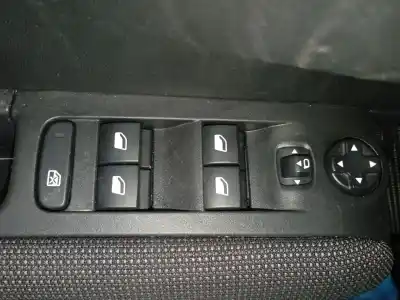 Pezzo di ricambio per auto di seconda mano INTERRUTTORE ALZACRISTALLI ANTERIORE SINISTRO per CITROEN C3 AIRCROSS II (2R_, 2C_) 1.2 PURETECH 110 (2RHNZB, 2RHNZW, 2RHNPX, 2RHNPJ) Riferimenti OEM IAM   