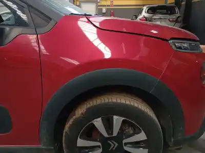 Gebrauchtes Autoersatzteil Kotflügel vorne rechts zum CITROEN C3 III (SX) 1.2 PURETECH 82 OEM-IAM-Referenzen   