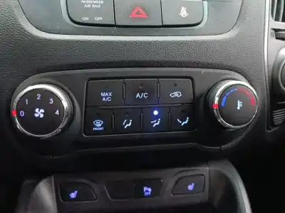 Pièce détachée automobile d'occasion COMMANDE DE CHAUFFAGE / CLIMATISATION pour HYUNDAI IX35 (LM, EL, ELH) 1.7 CRDI Références OEM IAM   