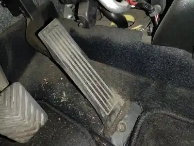 Second-hand car spare part ACCELERATOR PEDAL for HYUNDAI IX35 (LM, EL, ELH) 1.7 CRDI OEM IAM references 327002S000  
