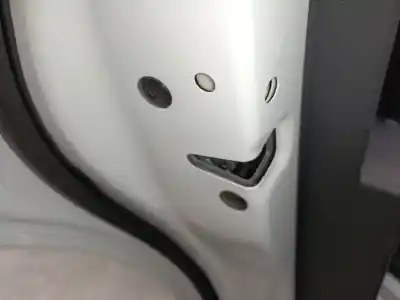 Peça sobressalente para automóvel em segunda mão FECHADURA DA PORTA TRASEIRA ESQUERDA por VOLKSWAGEN TIGUAN (AD1, AX1) 2.0 TDI Referências OEM IAM   