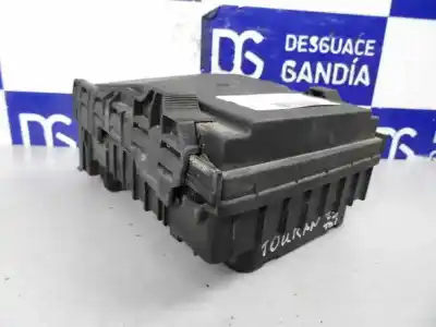 Pièce détachée automobile d'occasion boîtes à fusibles pour volkswagen touran (1t2) highline références oem iam 1k0937535t  