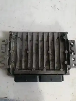 Автозапчастина б/у ебу контролер двигуна для renault clio ii fase ii (b/cb0) k4j710 посилання на oem iam 8200108405  