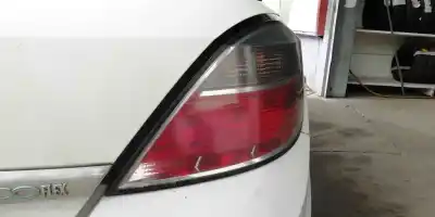 Second-hand car spare part right tailgate light for opel astra h berlina z17dtr oem iam references 