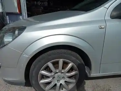 Tweedehands auto-onderdeel linker voor spatbord voor opel astra h berlina z19dth oem iam-referenties 6101339