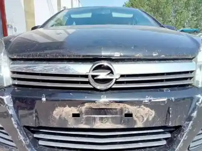 Second-hand car spare part front grille for opel astra h berlina d-z17dth oem iam references 13241967 1320358