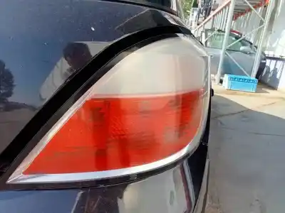 Second-hand car spare part right tailgate light for opel astra h berlina d-z17dth oem iam references 1222112 1222354
