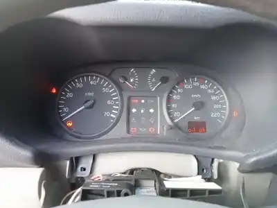 Автозапчасти б/у приборная доска за RENAULT CLIO II FASE II (B/CB0) D7F746 ссылки OEM IAM 8200059763  