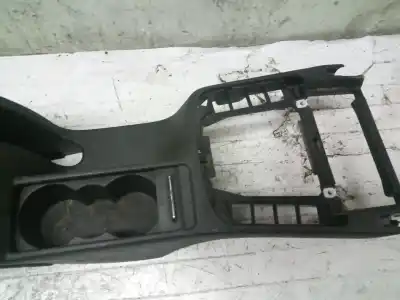 Pièce détachée automobile d'occasion accoudoir central pour skoda superb combi (3t5) 2.0 tdi dpf références oem iam 3t0863241  