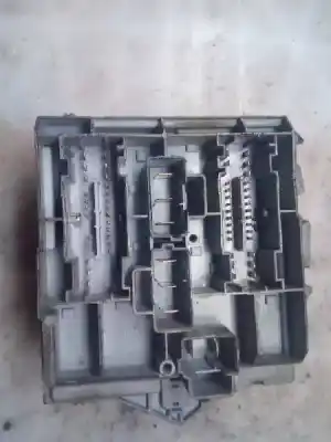 Pezzo di ricambio per auto di seconda mano scatola relè/fusibili per fiat stilo (192) 1.9 jtd 16v cat riferimenti oem iam 46846109  57657