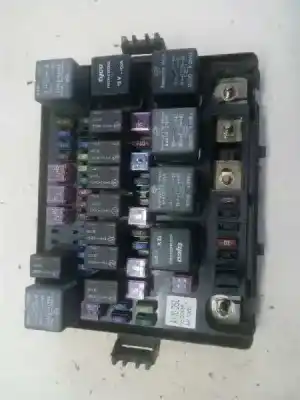 Second-hand car spare part Fuse Box Unit for SSANGYONG RODIUS (2005-..) OEM IAM references A100DSL  