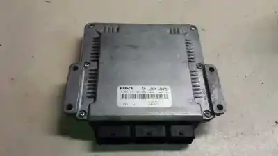 Peça sobressalente para automóvel em segunda mão CENTRALINA DE MOTOR UCE por RENAULT LAGUNA II GRANDTOUR (KG0/1_)  Referências OEM IAM 8200309316  0281011324