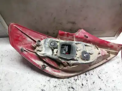 Pezzo di ricambio per auto di seconda mano luci posteriori destra per opel corsa c 1.2 16v cat (z 12 xep / lb4) riferimenti oem iam 13186351  89038961a