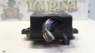 Pezzo di ricambio per auto di seconda mano scatola relè/fusibili per ssangyong kyron 2.7 turbodiesel cat (euro 4) riferimenti oem iam 84410  09000