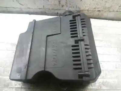 Second-hand car spare part air filter for fiat panda (169) 1.4 16v cat (169a3000) oem iam references 51818268  