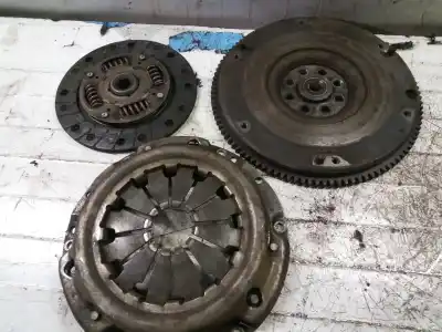 Piesă de schimb auto la mâna a doua KIT DE AMBREIAJ pentru SUZUKI SAMURAI SJ 413 (SJ)  Referințe OEM IAM ADK83070  