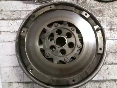 Recambio de automóvil de segunda mano de kit embrague para bmw serie 3 berlina (e90) 318i referencias oem iam 123046610  323064210