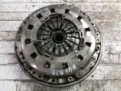 Recambio de automóvil de segunda mano de kit embrague para bmw serie 3 berlina (e90) 318i referencias oem iam 123046610  323064210