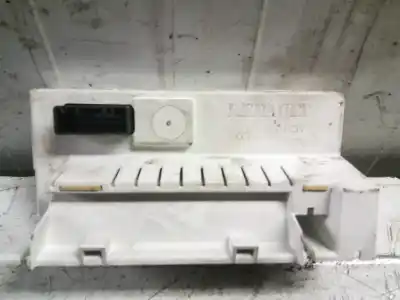 Second-hand car spare part multifunction display for renault clio iii 2.0 16v oem iam references 216751791  8200307273