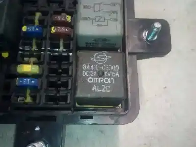 Pièce détachée automobile d'occasion boîtes à fusibles pour ssangyong kyron 2.7 turbodiesel cat (euro 4) références oem iam 84410  09000