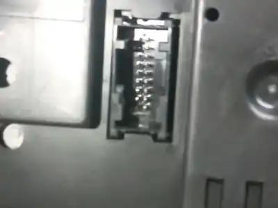 Peça sobressalente para automóvel em segunda mão quadrante por bmw serie 1 berlina (e81/e87) 2.0 cat referências oem iam 1041568  