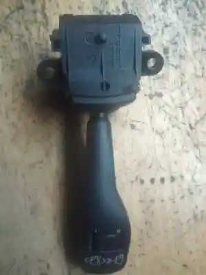 Peça sobressalente para automóvel em segunda mão Comutador De Limpa Vidros por BMW SERIE X3 (E83) 3.0i [3.0 Ltr. - 170 kW 24V CAT] Referências OEM IAM 8363669  