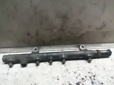 Pezzo di ricambio per auto di seconda mano RAMPA INIETTORI per RENAULT MEGANE II SEDÁN (LM0/1_)  Riferimenti OEM IAM 8200347176  
