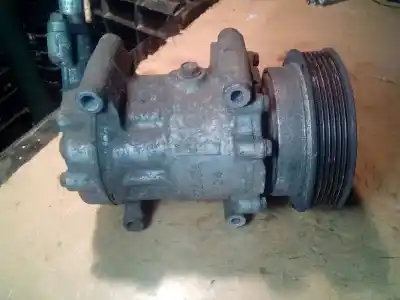 Second-hand car spare part AIR CONDITIONING COMPRESSOR for RENAULT CLIO III  OEM IAM references 8200953359A  4771303144