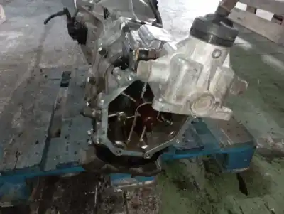 Second-hand car spare part gearbox for kia sorento 2.5 crdi ex oem iam references d4cb  6330239