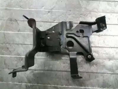 Second-hand car spare part ENGINE SUPPORT for FORD FOCUS C-MAX (CAP)  OEM IAM references 4M5Q9A072AF  C83FA