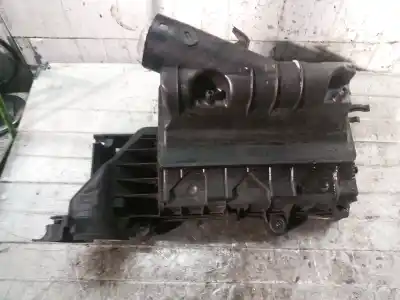 Peça sobressalente para automóvel em segunda mão FILTRO DE AR por FORD FIESTA (CBK)  Referências OEM IAM 9647737680  