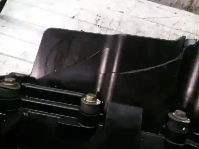 Pièce détachée automobile d'occasion cache-culbuteur pour bmw x3 (e83) 2.0 16v diesel cat références oem iam 137122469970  