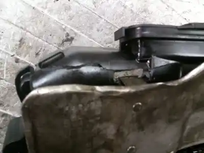 Pièce détachée automobile d'occasion cache-culbuteur pour bmw x3 (e83) 2.0 16v diesel cat références oem iam 137122469970  