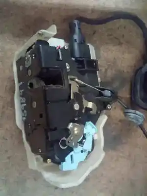 Автозапчасти б/у ЗАМОК ЛЕВОЙ ПЕРЕДНЕЙ ДВЕРИ за AUDI A4 AVANT (B5)  ссылки OEM IAM 1J0973715  