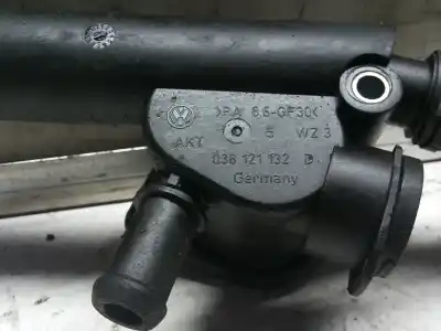 Pezzo di ricambio per auto di seconda mano termostato per audi a3 (8p) 1.9 tdi riferimenti oem iam 038121132d  
