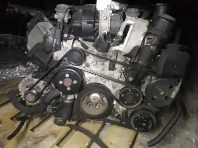 Pièce détachée automobile d'occasion moteur complet pour mercedes-benz clase c (w203) familiar c 320 t (203.264) références oem iam m112.946 112.946 112946
