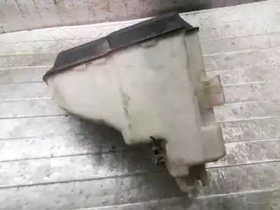 Second-hand car spare part windscreen washer bottle for bmw serie 3 coupe (e46) 318 ci oem iam references 61667007970  