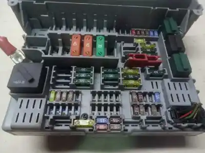 Second-hand car spare part fuse box unit for bmw serie 1 berlina (e81/e87) 118d oem iam references 690662105  