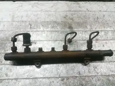 Pezzo di ricambio per auto di seconda mano RAMPA INIETTORI per RENAULT MEGANE II SEDÁN (LM0/1_)  Riferimenti OEM IAM 8200347176  0445214024