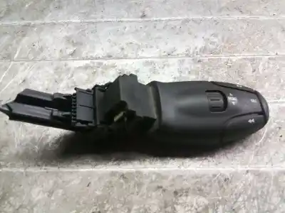 Pièce détachée automobile d'occasion COMMUTATEUR MULTIFONCTIONS pour CITROEN XSARA PICASSO  Références OEM IAM 9641796480  