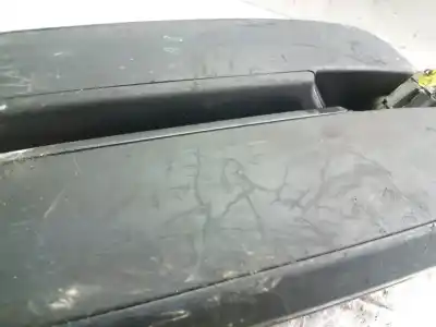Автозапчастина б/у центральний подлокник для audi a8 (4e2) 3.0 v6 24v tdi посилання на oem iam 4e0864206  