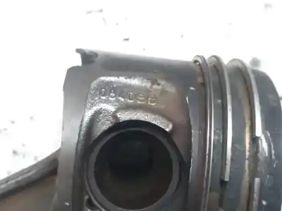 Second-hand car spare part piston for bmw x3 (e83) 2.0 turbodiesel cat oem iam references 0840bb  