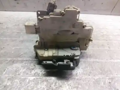 Second-hand car spare part LEFT FRONT DOOR LOCK for AUDI A4 AVANT (8E)  OEM IAM references 8E2837015AA  