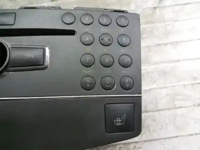 Gebrauchtes Autoersatzteil audiosystem / radio-cd zum mercedes-benz clase c (w204) berlina c 180 kompressor blueefficiency (204.044) oem-iam-referenzen a2049069801  a2049061600